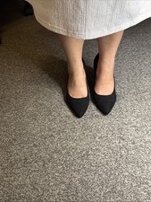 Black Suede Pointed Toe Slip On Party High Heel Shoes New In Box EU size 40.