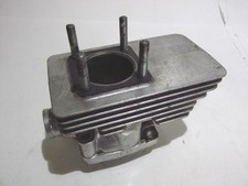 SUZUKI GT 550 1973-1977 CENTER CYLINDER