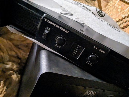 Mackie c300z cerwin - -,