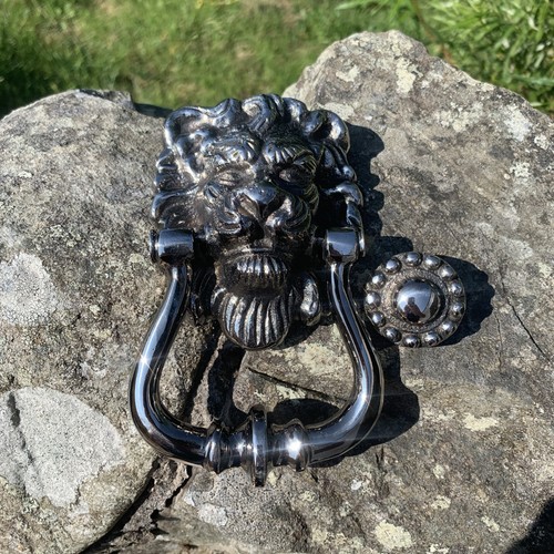 Heavy lions head door knocker - heavy,