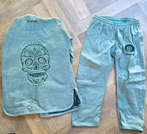Progress jiu jitsu - jiu, gi