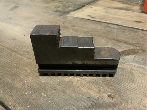 Lathe chuck jaw - , w32