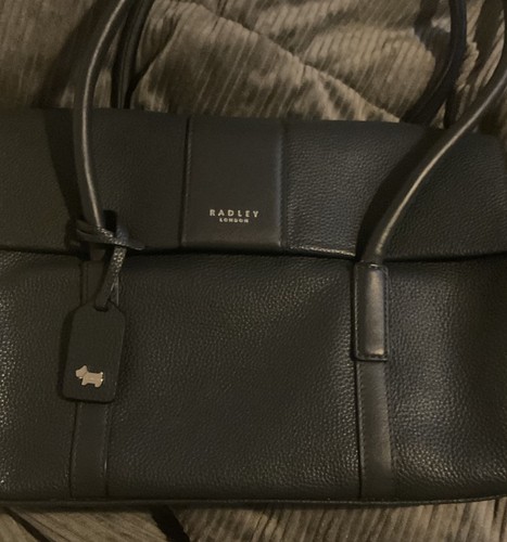 Radley london black - london, pebbled