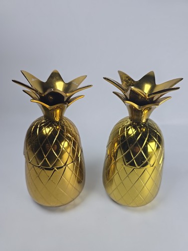Pair vintage gold tone - 7",