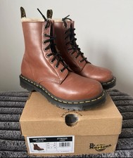 Dr.Martens Serena Tan Boots -