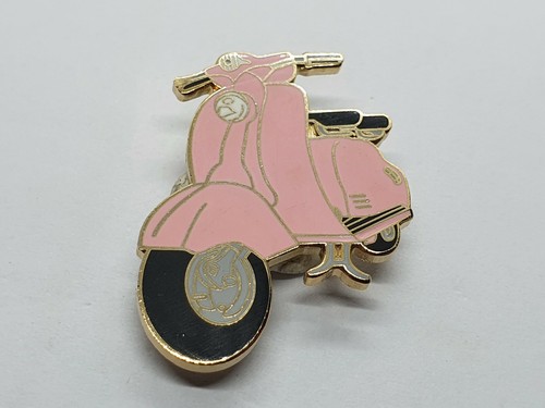Scooter pink members rally - scooter, in