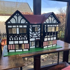 HUGE Vintage Dolls House