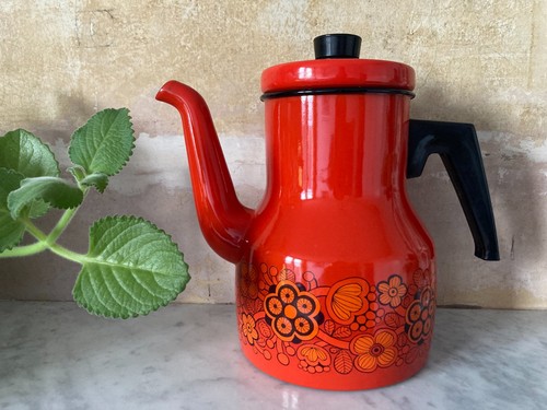 Vintage enamel red primavera - enamel,
