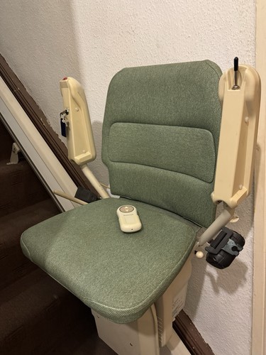 Stannah stairlift 420 good - 420,