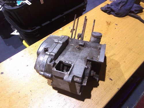 1964 yamaha td1 - yds3, bottom