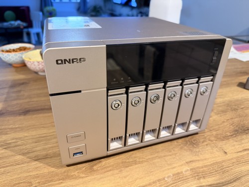 Qnap tvs 663 bay nas - qnap, 6-bay