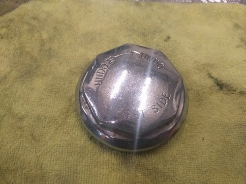 Mgb wire wheel nut right - gt,