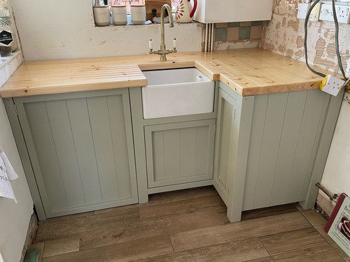 Belfast sink unit - unit, includes