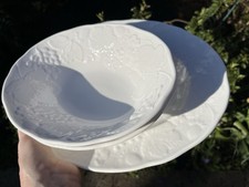 Wedgwood Strawberry & Vine 2x