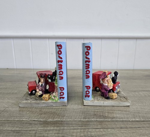 Postman pat book ends - pat,