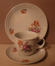  KAHLA VINTAGE  POTTERY. MADE