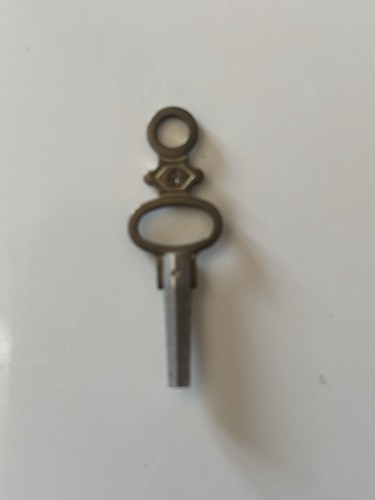Pocket watch winding key size - pocket,