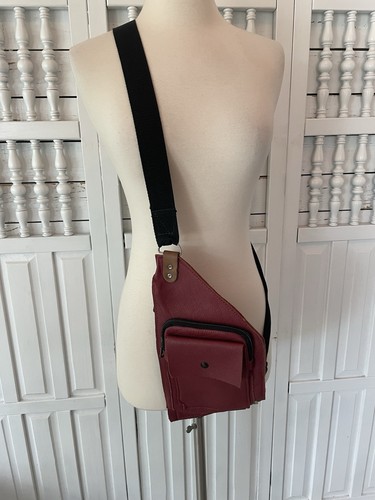 Green pear crossbody - crossbody, hiking