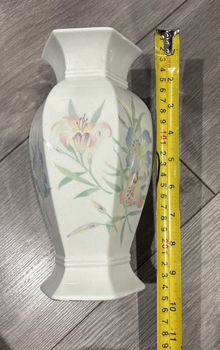 Vintage royal winton - royal,
