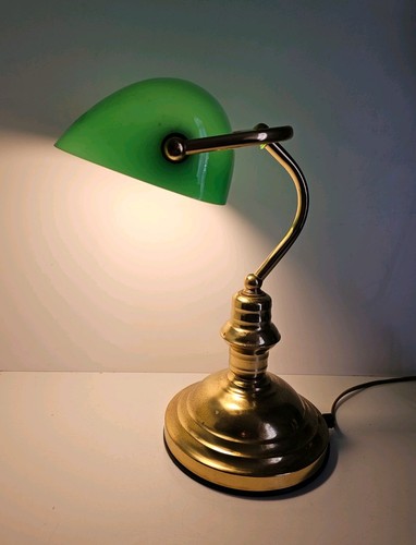 Vintage banker lamp green desk - vintage,