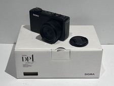 Sigma DP1 Merrill 46.0MP Digital Camera with lens hood and Leather Case