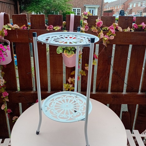 White metal tier - 2-tier, round