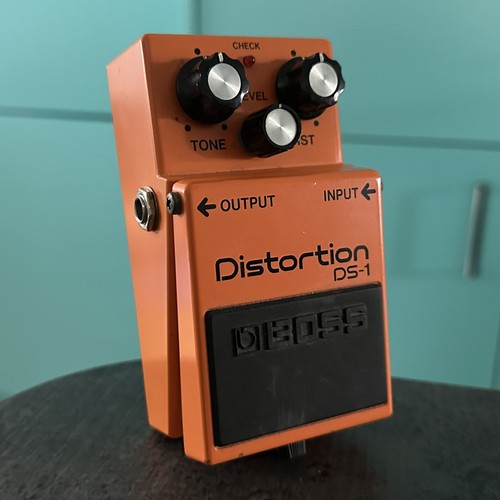 Boss distortion grunge - boss, ds-1