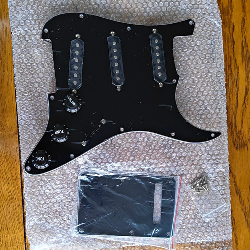 Black loaded sss - sss, pickguard