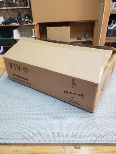 Vivo triple monitor - vivo, stand