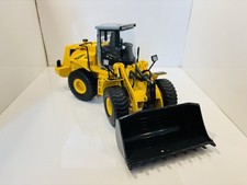 ROS 1/32 Scale New Holland