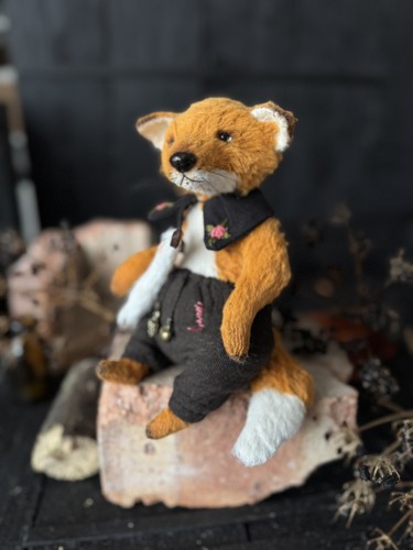 Handmade artist teddy fox - artist,
