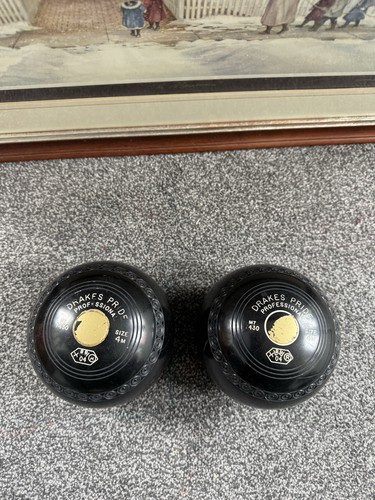 Lawn bowls drakes - bowls, pride
