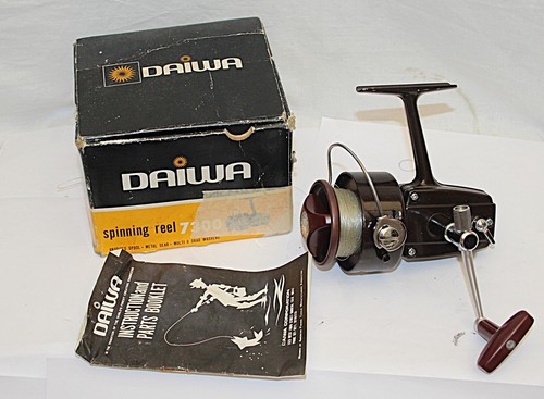 Daiwa 7300 fixed spool reel - fixed,