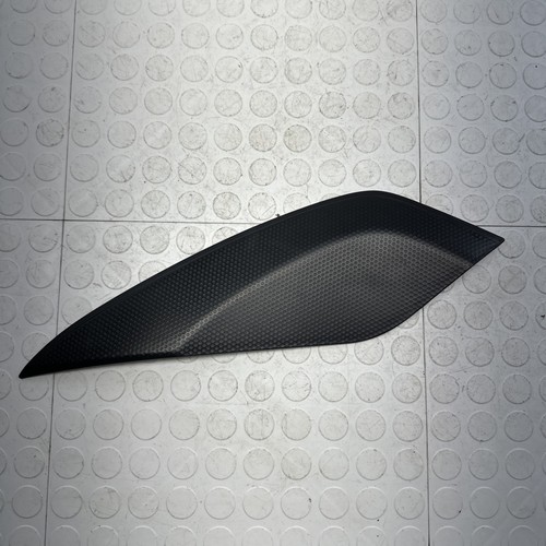 Yamaha tank side cover
