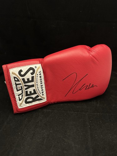 Julio cesar chavez signed - julio,