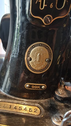 Cased vintage singer 99k - cased,