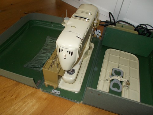 Bernina 730 record sewing - 730,