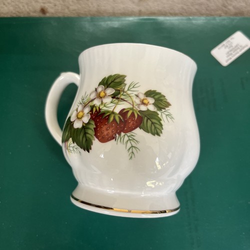 Hammersley strawberry ripe mug - strawberry,