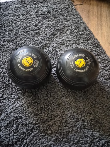 Lawn bowls size 3 - lawn,
