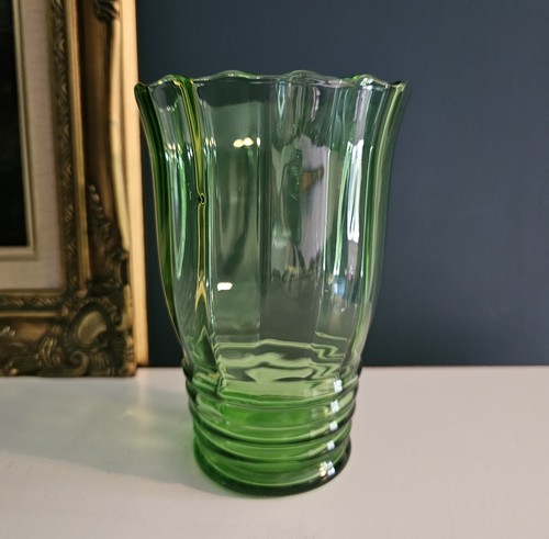 Vintage green uranium - green,