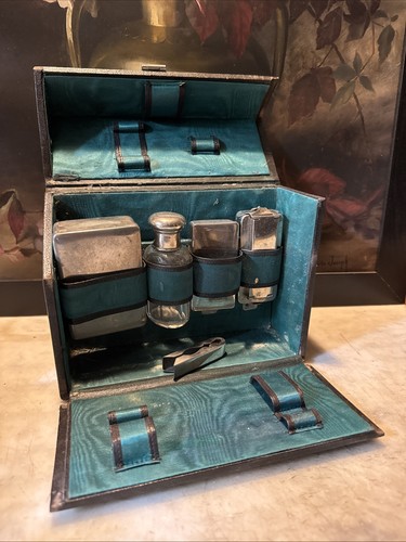 Vintage men travel - men’s,