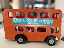 Le Toy Van London wooden Bus