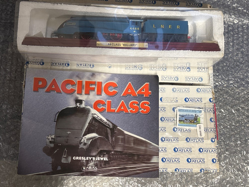 Class mallard train - a4,