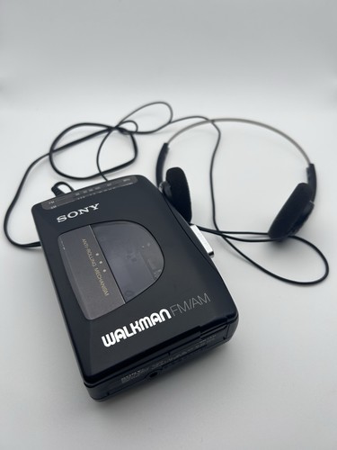 Vintage sony walkman radio - walkman,