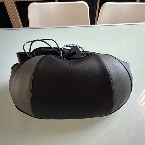Shiatsu shoulder massager - massager, with
