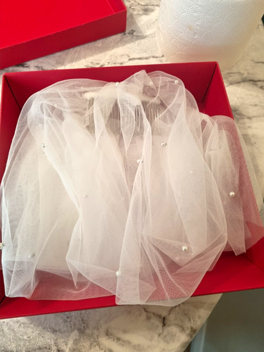 White fingertip net - net, wedding