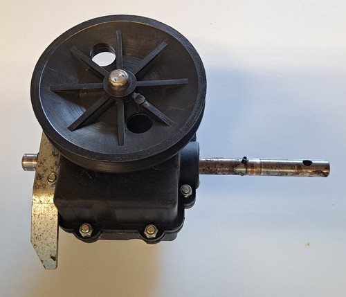 Honda hrx476 lawnmower gearbox - hrx476,