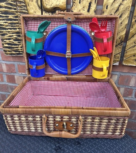 Retro picnic hamper set - retro,