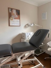 Semi electric hospital bed