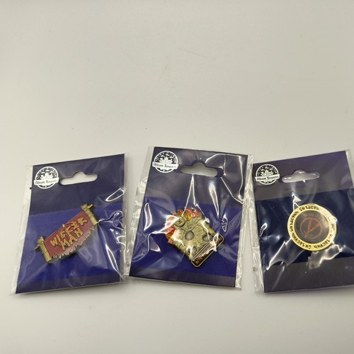 Alton towers pin badge - pin,